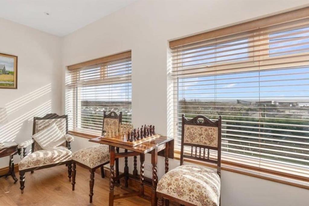 Villa Sands Edith - A Luxury Seaside With Beautiful Sea Views