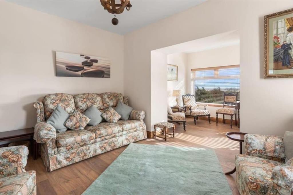 Sands Edith - A Luxury Seaside With Beautiful Sea Views Villa Pendine